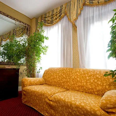 Отель Conterie 3*