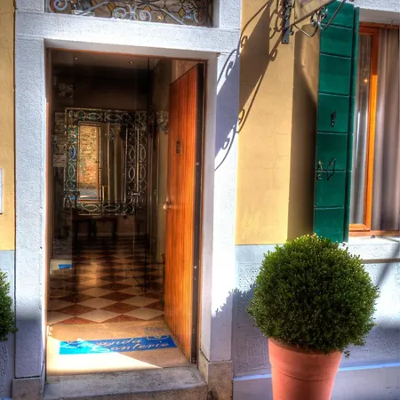 Hotel Conterie 3*