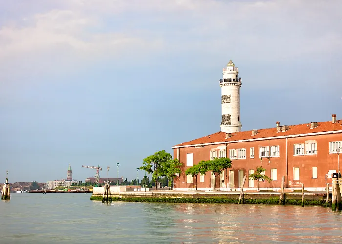 فندق كونتيري 3*