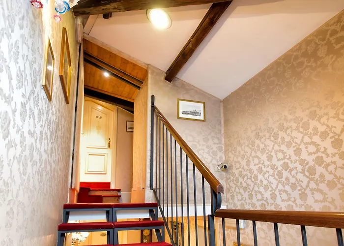 كونتيري فندق مورانو